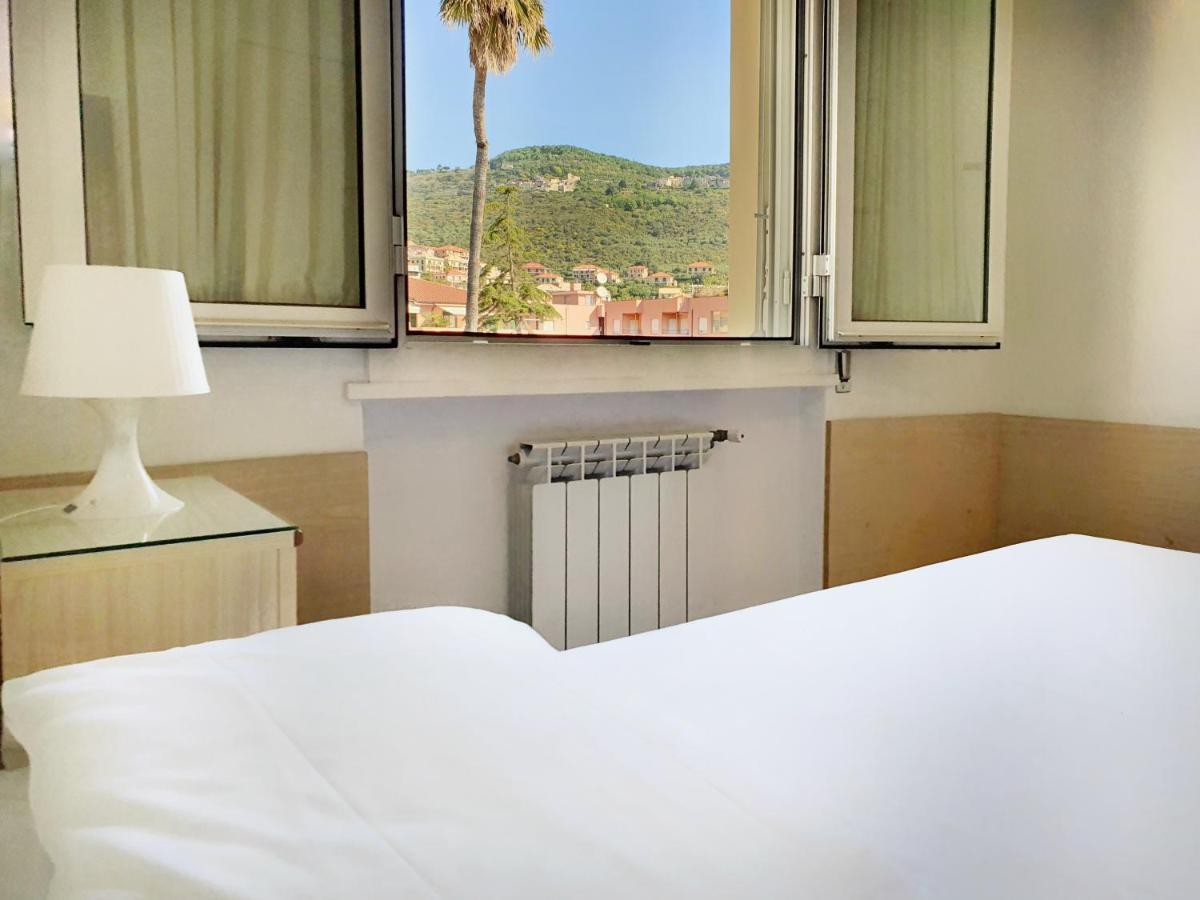 Ligure Residence Borgio Verezzi Exterior photo