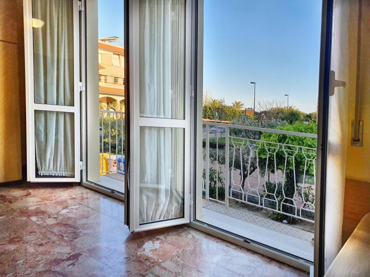 Ligure Residence Borgio Verezzi Exterior photo